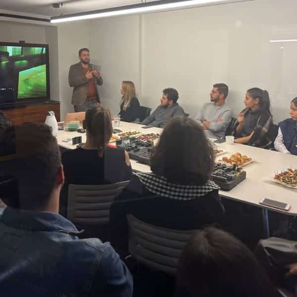 10-d30b583e-03a6-4d0c-8f6b-c570cce5314c