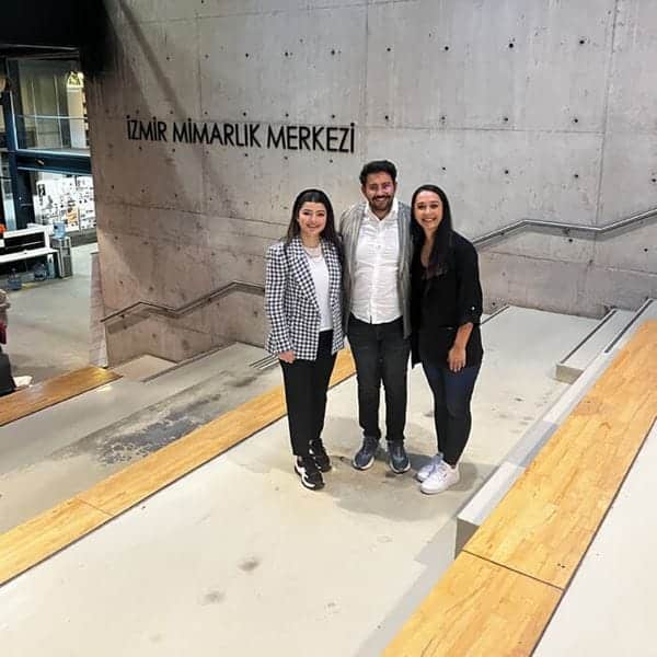 22-e09953ca-d12a-42e7-9453-1fd531f92035